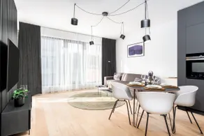 Balcony • TV & Netflix • 100Mbs - Image 2