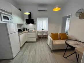 Apartment 29 - Image 2
