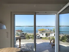Corner balcony and lake view - Image 3