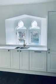 Charming Edinburgh 2 Bed Convent Conversion - Image 3