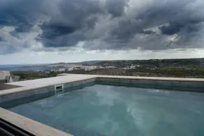 Lux Sea&Country Views with Pool - Image 4