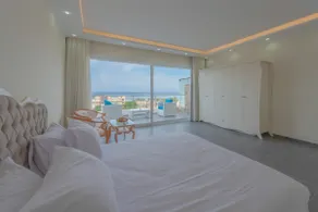 Luxury villa - Image 4