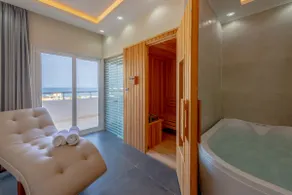 Luxury villa - Image 2