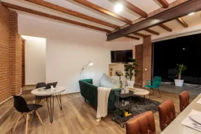 Equipped apartment in a condominium with amenities - Image 5