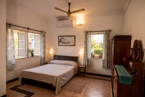 Beachside Villa Costas Montage F1 - Image 3