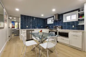 Ultra Modern Ground Floor Apartment - Image 5