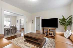 Central Oakmont Oasis - Image 4