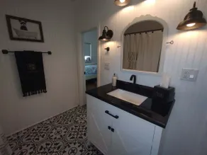 Remodeled Farmhouse! - Image 5