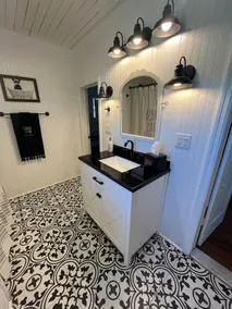 Remodeled Farmhouse! - Image 4
