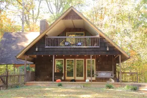 Toad Hill Cabin- fenced yard, large deck, sleeps 8 - Image 5