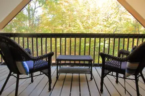 Toad Hill Cabin- fenced yard, large deck, sleeps 8 - Image 3