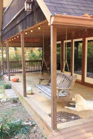 Toad Hill Cabin- fenced yard, large deck, sleeps 8 - Image 4