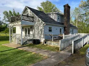 Cozy Country Home - Image 3