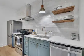 Charming Guest House - Dog Friendly - Parking - Image 4