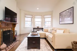 Renovated One Bedroom in Back Bay - Image 2