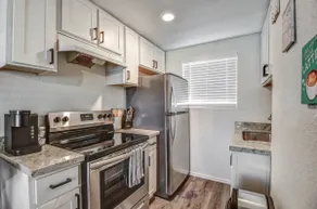New Remodel by Banner Baywood. Central Mesa - Image 4