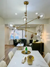 Elegant 6-Bedroom Home in a Prime Location - Image 5