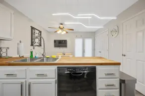 Cozy 2BR Townhome Near Duke – Pet Friendly! - Image 5
