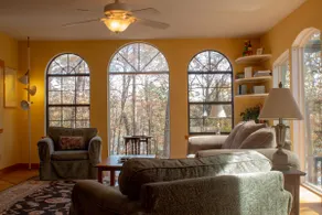Sills Cove Lodge on Greer's Ferry Lake - Image 3
