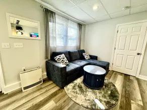 Cozy, sunny condo. Pet friendly - Image 4