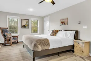 Fenced Yard | King Bed | Close 2 Beaches & Kport - Image 3
