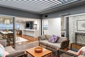 Luxury Beach Views on the Terrace sleeps 10 - Image 4