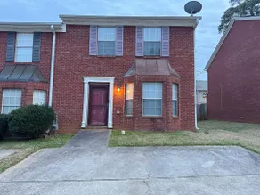 Cozy 2BR Near Atlanta|Sleeps 5|Free Parking - Image 4