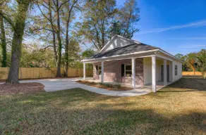 NEW! Beautiful, Cozy & Spacious ~5 min to Downtown - Image 4
