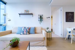 Brand new skyscraper-stylish Apt - Image 2