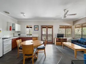Forest stay at Yallingup - Image 3