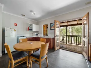 Forest stay at Yallingup - Image 5