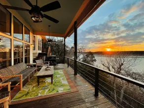 Dream Balcony Lakehouse ~Golf Cart ~Games ~Kayaks - Image 2