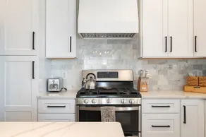 Modern 4BR Oasis - Main Level Master + 2 King Beds - Image 2