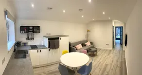 Modern 1-Bed Annexe - Image 4