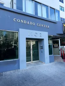 Condado Center BEACH & Party 2bd/1.5ba w/ Laundry - Image 3