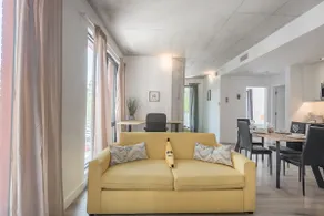 Chic 2BR • Balcony • Old Port & Downtown + Parking - Image 2