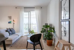 The Seven - One Bedroom Apartment - Image 3