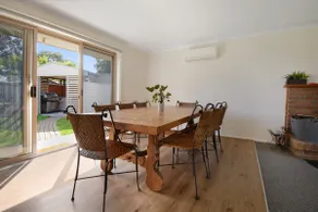 Stylish Renovated Beach House on the Bellarine - Image 5