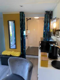 Tastefully Compact Cabin - Image 5