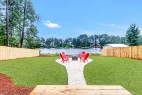 Lake Retreat near Savannah - Image 2