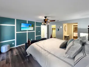 Welcome To Dreamland Over 1 acre of private living - Image 4