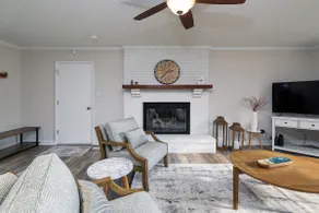 Comfort Court - Image 4