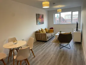 Beautiful Flat In Woking Central - Image 4