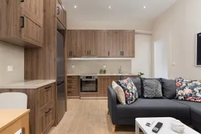Mikrolimano Gem: Serene 1BR Apartment - Image 5