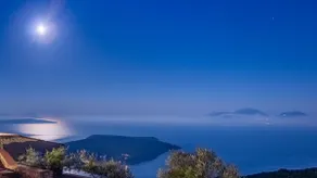 Heliopetra Luxury Villa Lefkas - Image 3