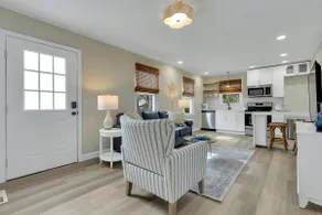 Coastal 3BD Bungalow One Block from Scenic Walkway - Image 3