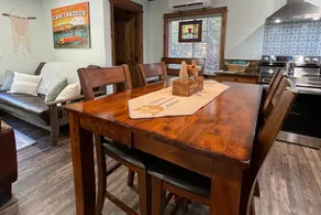 Hidden Cove Cabin: Nestled in Peaceful Wooded Cove - Image 4
