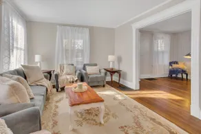 Prime West Hartford Center: Timeless Charm - Image 5