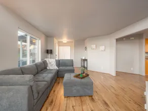 Xenia House-Valley View - Image 5