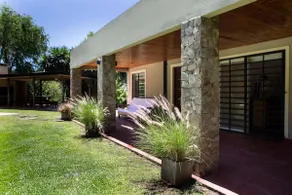 Cottage with amazing pool - Image 4